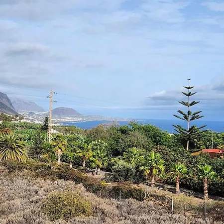 The Palm Rural Beachside Villa *