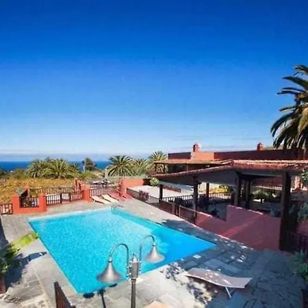 The Palm Rural Beachside *